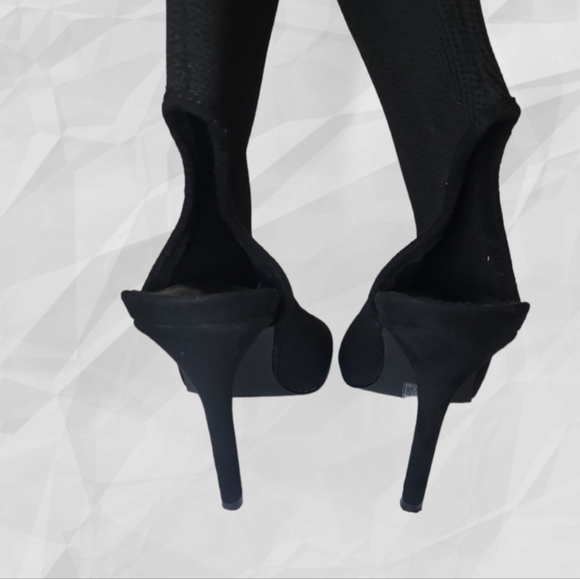 FOREVER 21 Peep Toe Sock Ankle Boots Size 6 - Picture 7 of 9